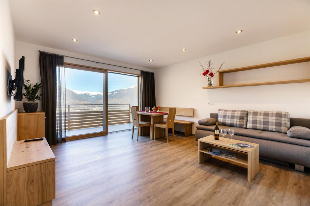 Appartments Jaufenblick Lana Bagian luar foto